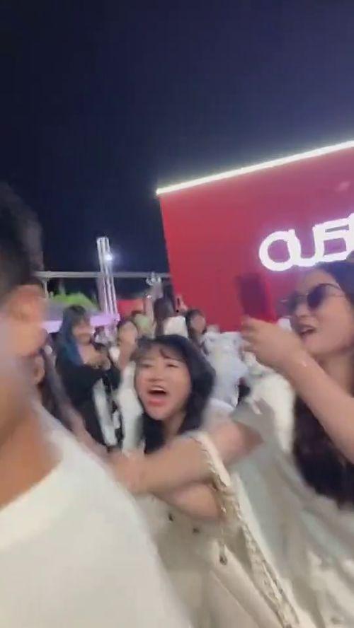 当明星是什么体验,揭秘明星生活的酸甜苦辣