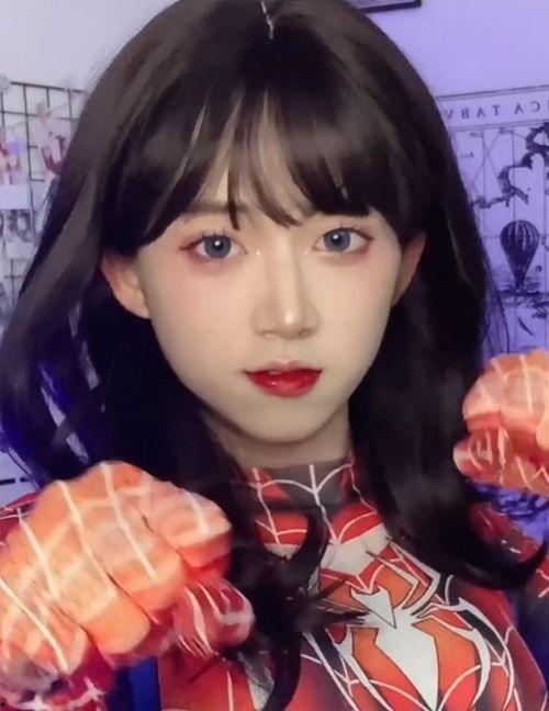 最美网红男扮女装,最美网红颠覆形象引热议